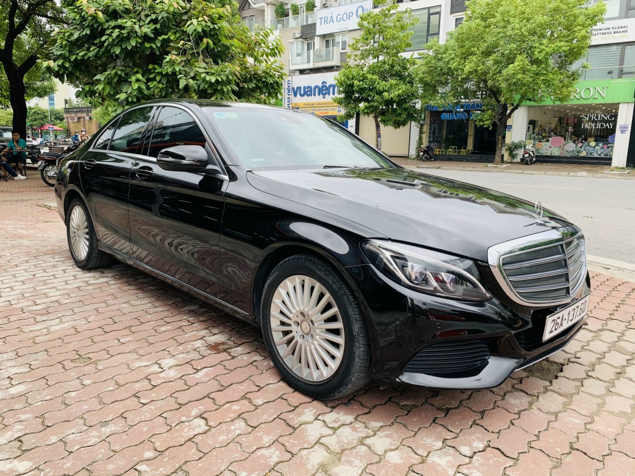 Đánh giá Mercedes C 250 2016 Exclusive: Tái hiện hình ảnh xe sang cổ điển